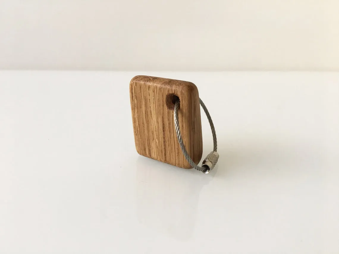 Stainless steel rope loop swaged into the top of the keyring